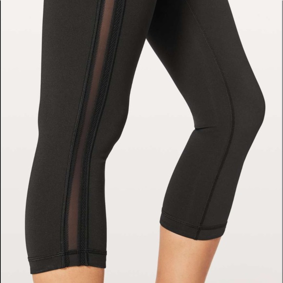 Lululemon Wunder Under Crop (Hi-Rise) Awaken Full-On Luxtreme 21" size 4 - Picture 3 of 8